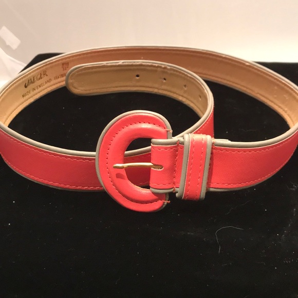 Jaeger leather and vinyl belt in Melon. Size 32 - Picture 2 of 3